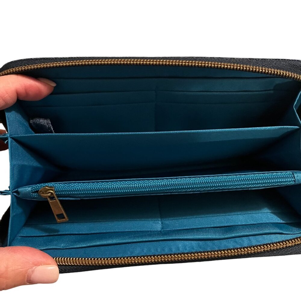 NEW} Travelon RFID Blocking Wallet, Blue Floral, 7.5 x 4 x 1.25